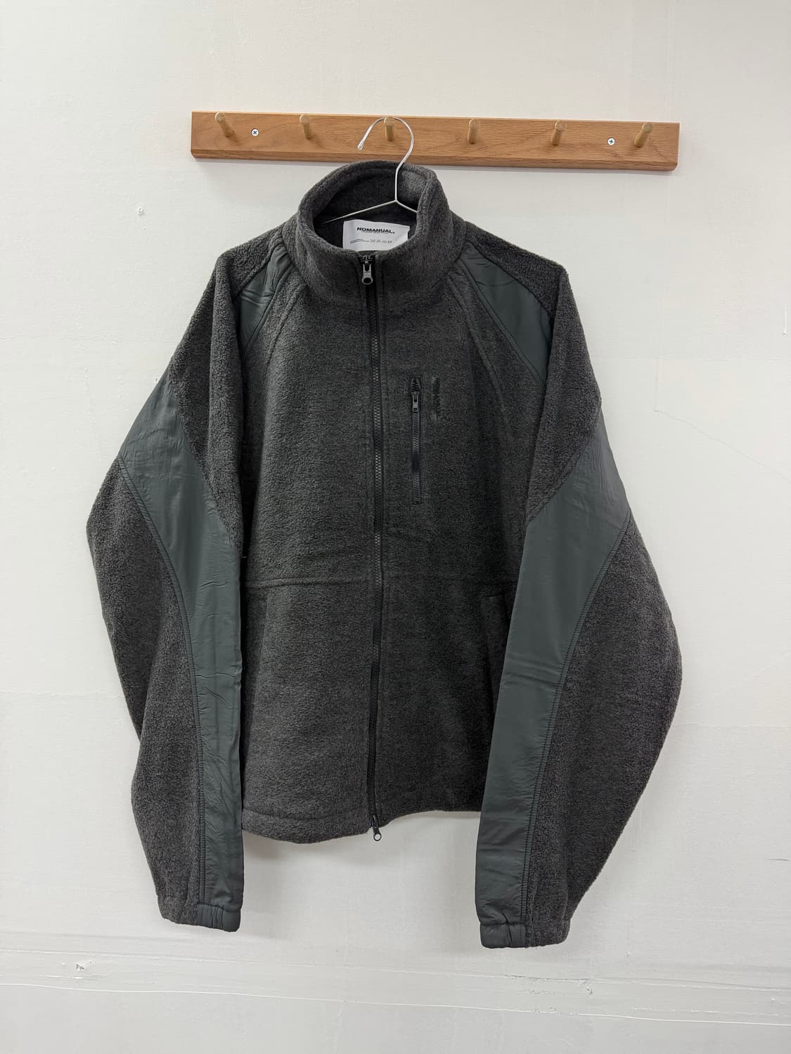 노매뉴얼 플리스 자켓 차콜 상품이미지1