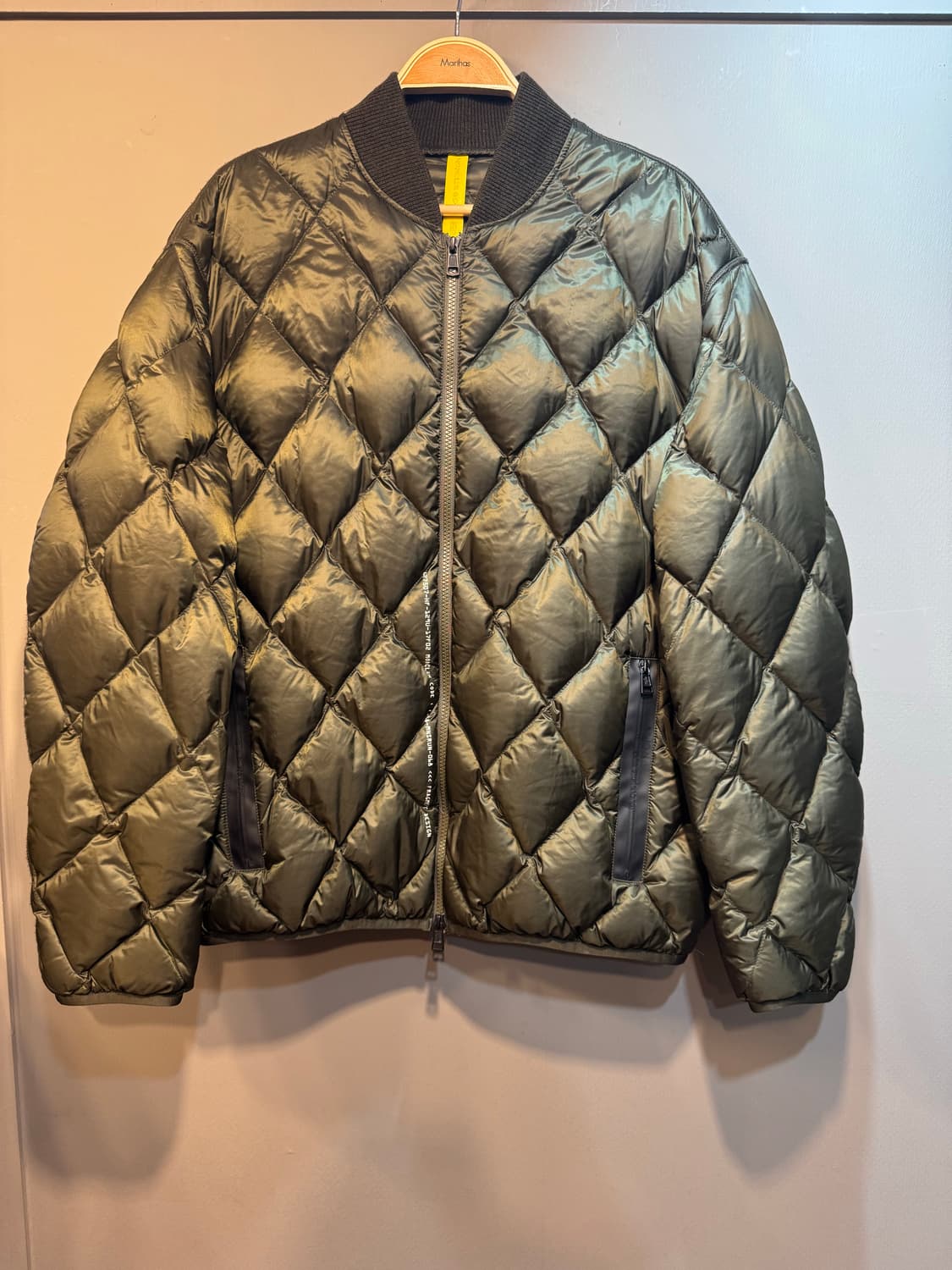 몽클레어 지니어스x프라그먼트 구스다운 봄버자켓 상품이미지1