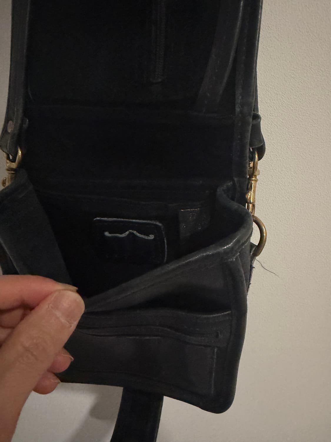 올드 빈티지 멀티포켓 리얼레더 미니 크로스백 상품이미지6