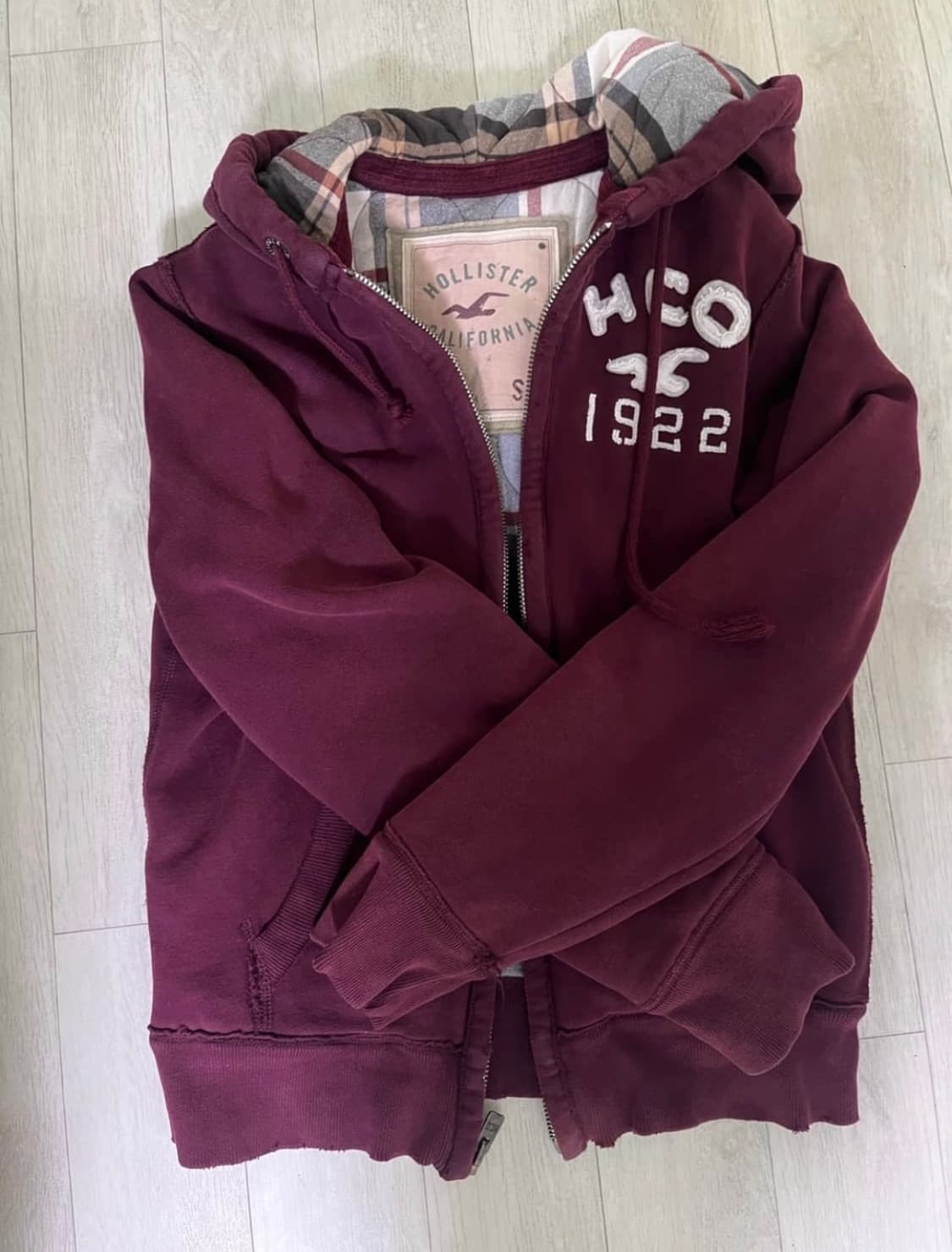 홀리스터 버건디 후드집업 상품이미지1