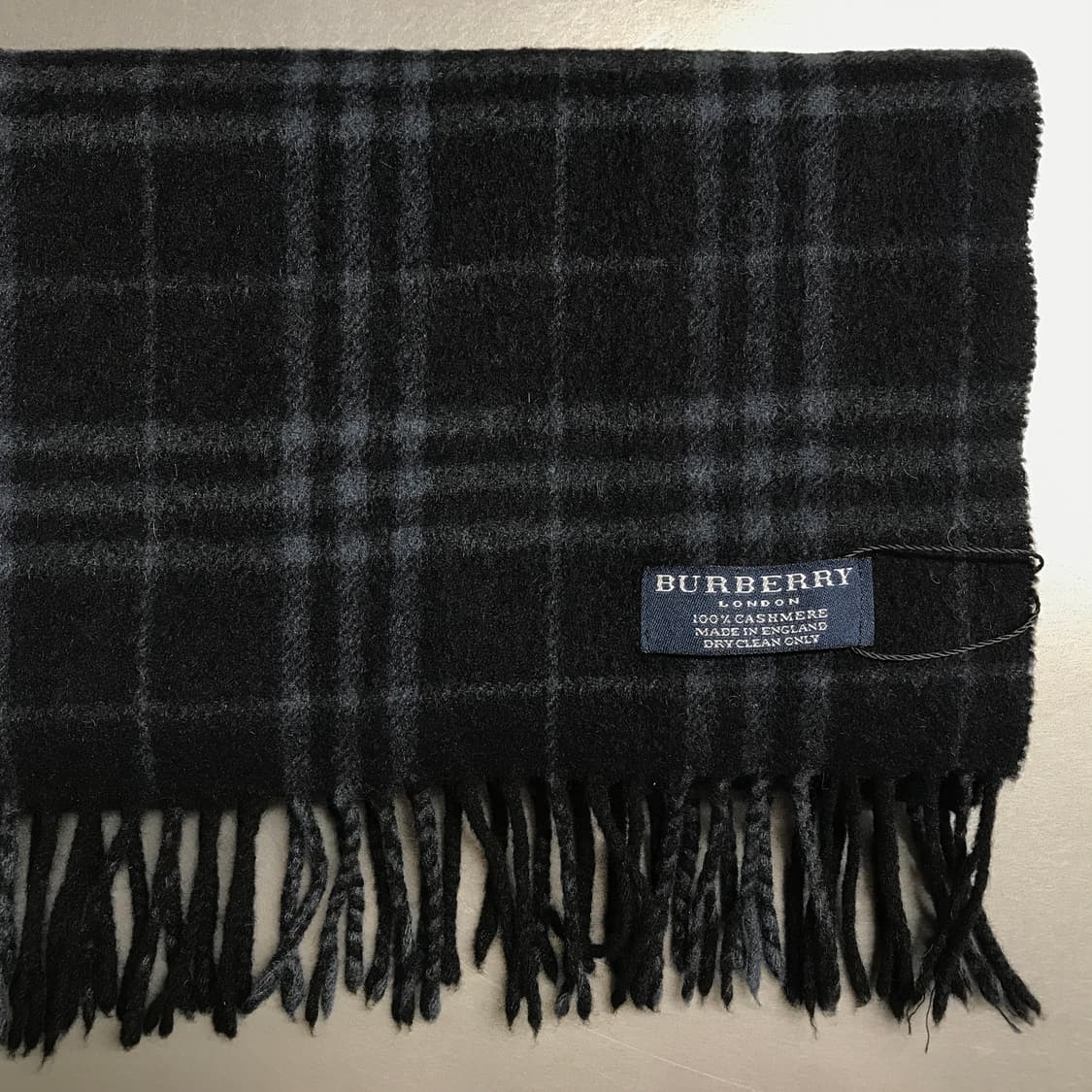 버버리 정품 캐시미어 머플러 네이비 상품이미지3