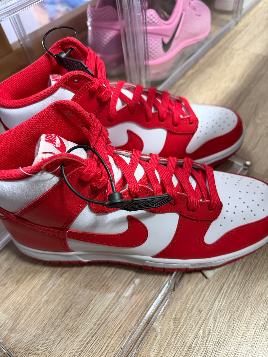 나이키 덩크 하이 레트로 챔피언쉽 화이트 앤 레드 265 상품이미지1