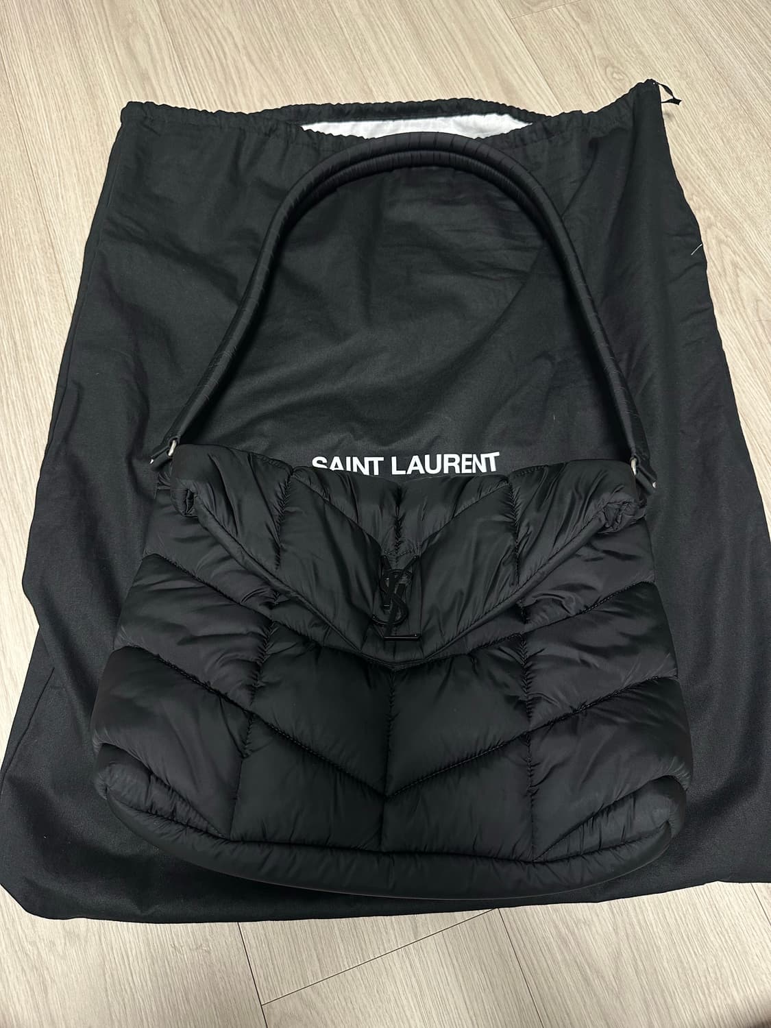 생로랑 나일론 푸퍼백 퍼퍼 상품이미지1