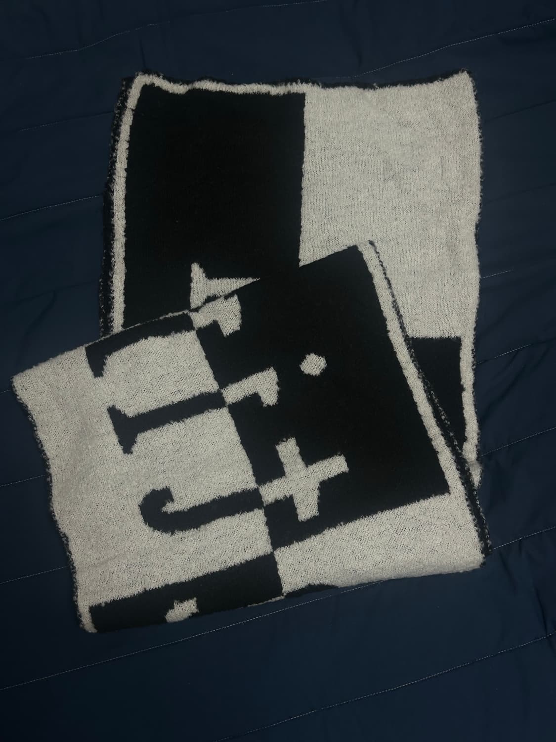 마뗑킴 로고 체크보드 머플러 목도리 아이보리 상품이미지4