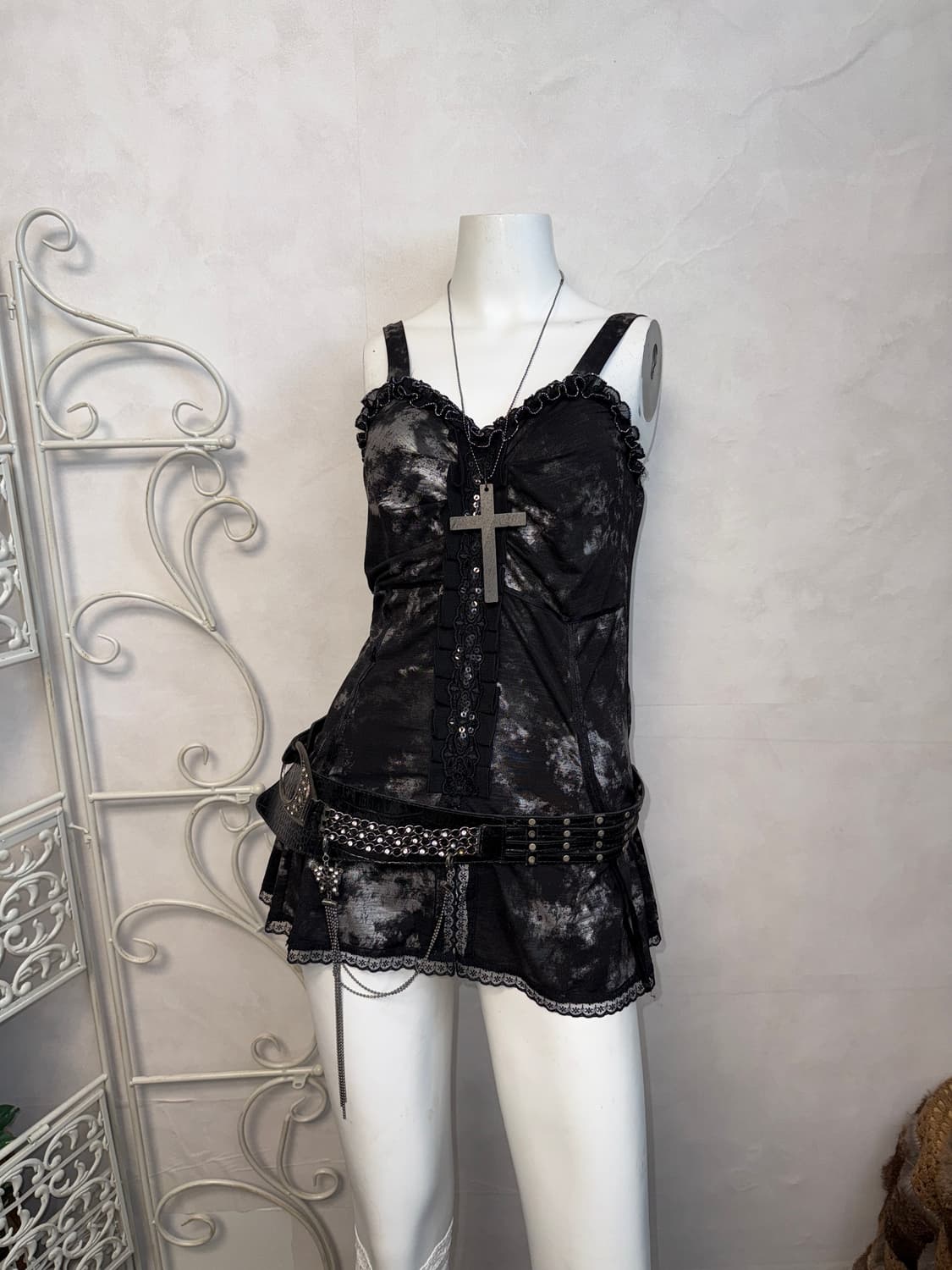 Black silver tie dye lace detail 슬리브리스 상품이미지1