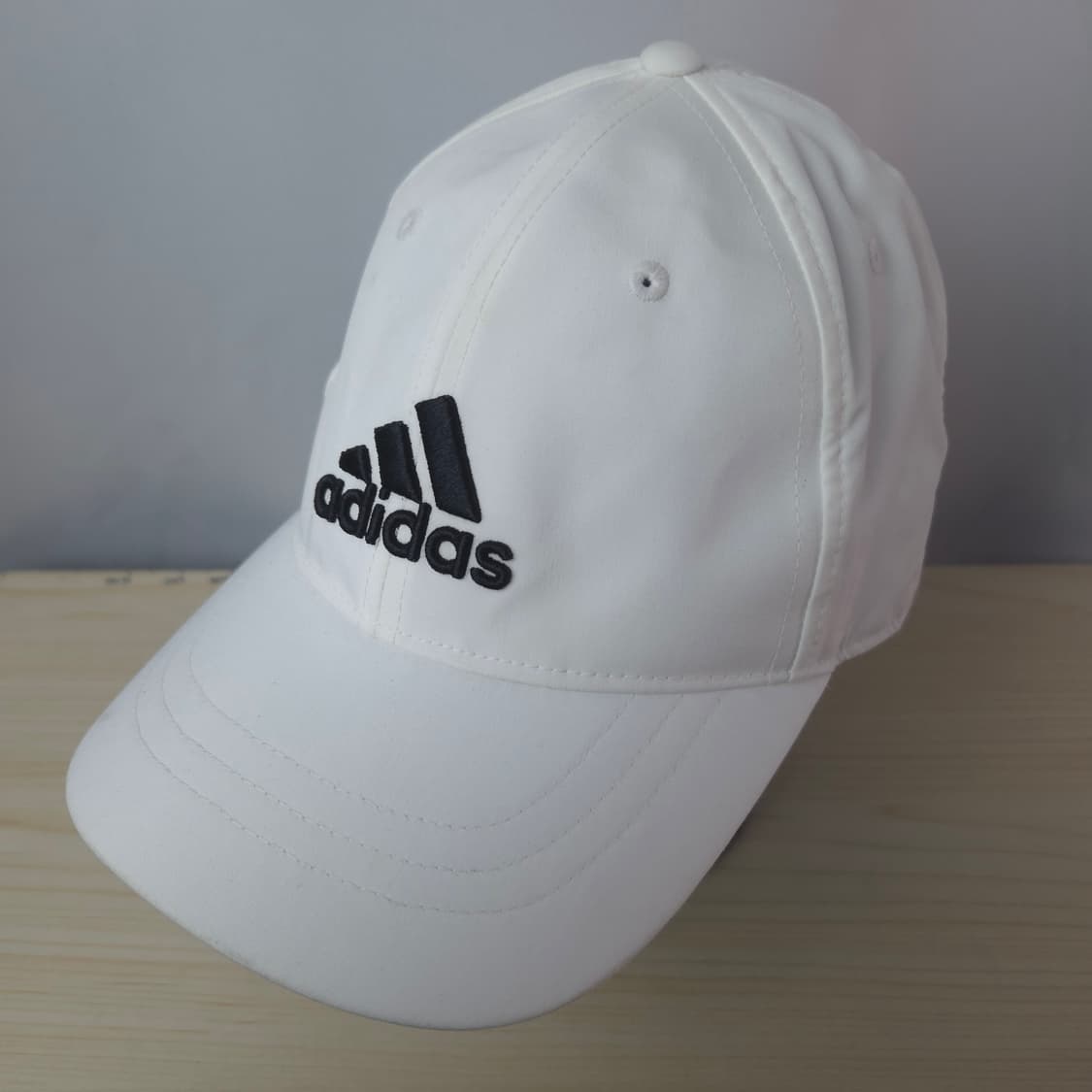 여57-60M-L아디다스 볼캡 흰색 & 검정 상품이미지1