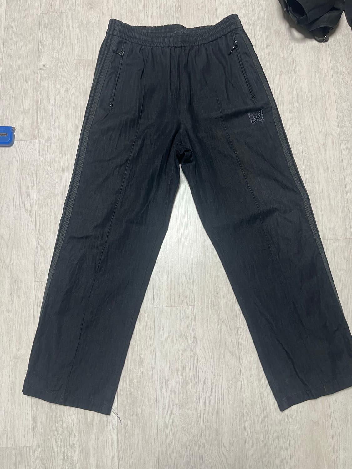 M)니들스X스튜디오스 스트레이트 데님트랙팬츠 상품이미지2