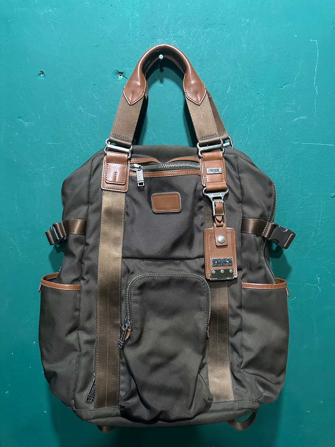 투미 알파브라보 르준 한정판 백팩 상품이미지1