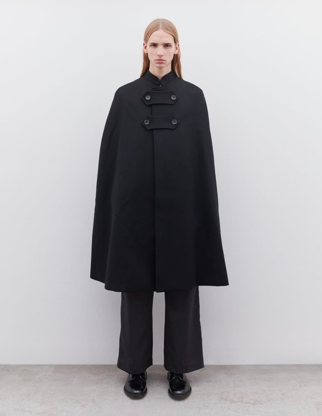 준야 와타나베 팔라스 24aw 케이프 코트 상품이미지3