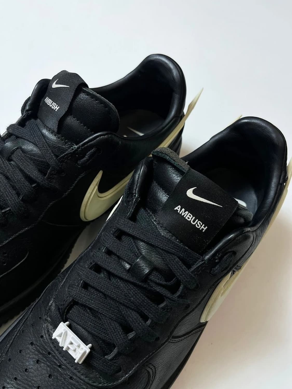 나이키 x 앰부쉬 에어포스 1 로우 SP 스니커즈 Q1393 상품이미지3