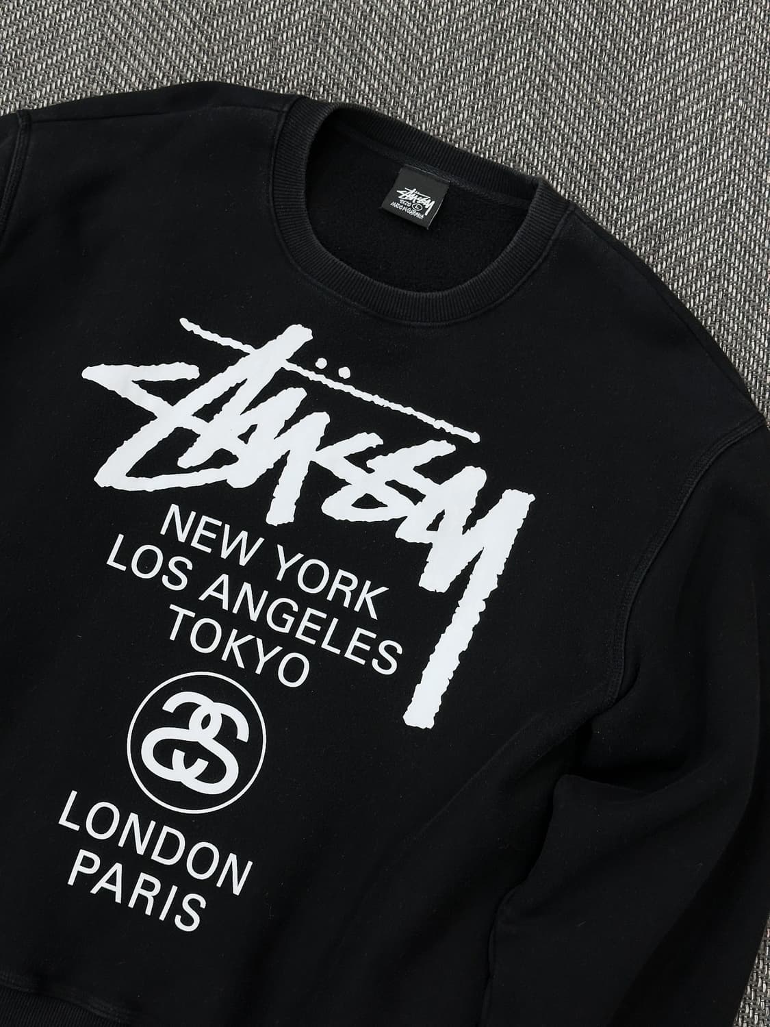 정품 스투시 월드투어 맨투맨L 상품이미지2