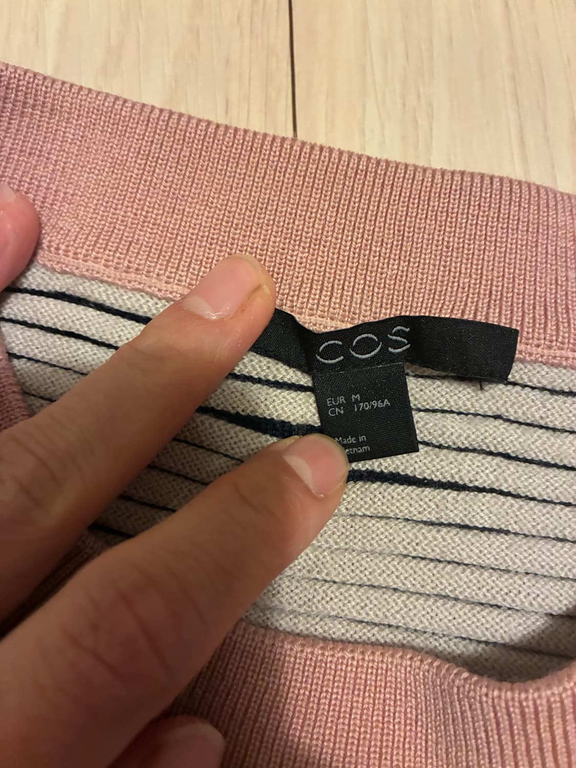 Cos 독특하게 늘어나는 줄무늬 탑 스몰~미디엄 상품이미지5