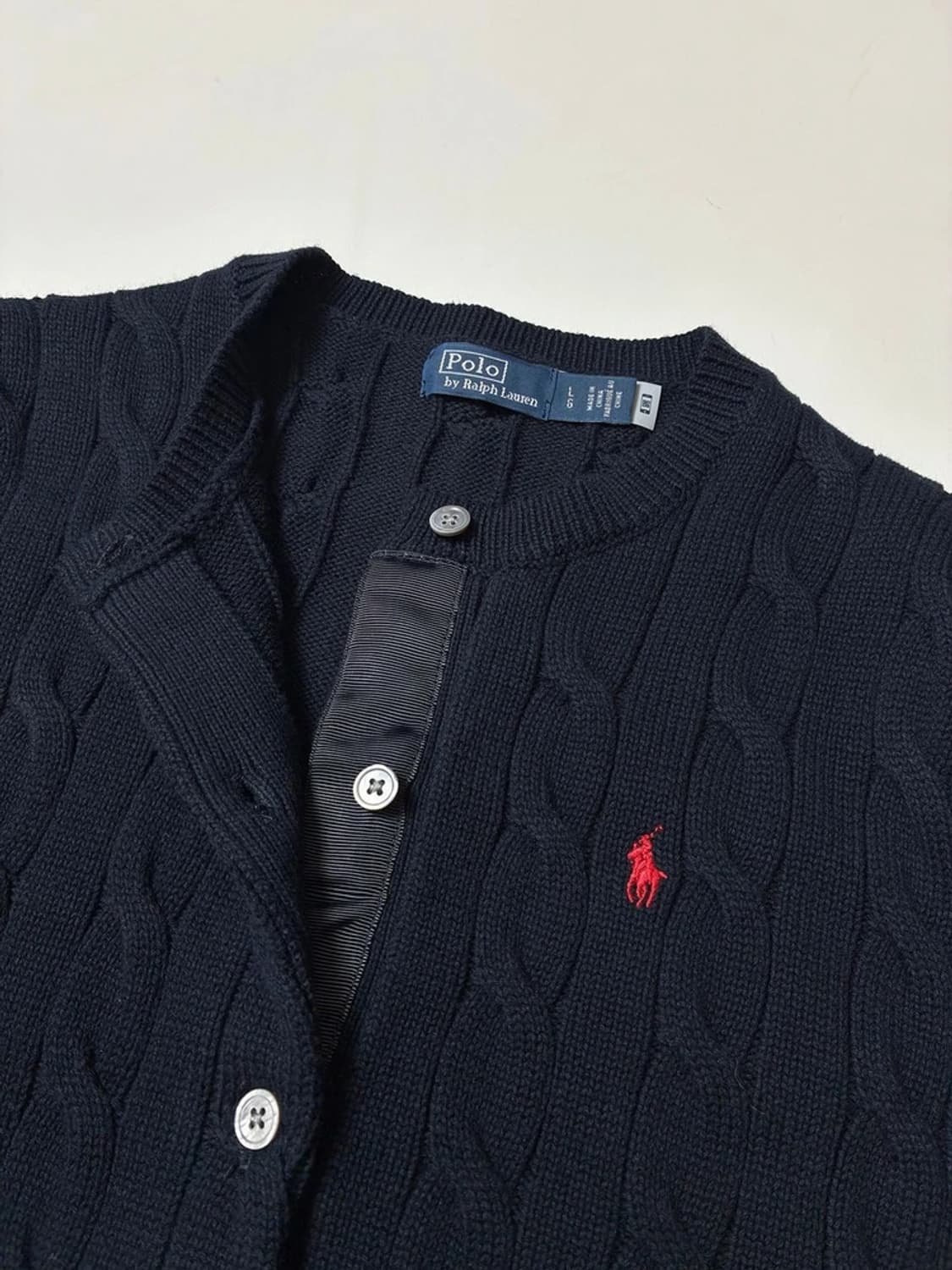 폴로 랄프로렌 큐알 신형 화이트라벨 꽈배기 반팔 니트 가디건 PN8914 상품이미지3