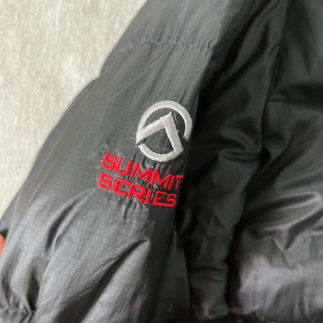 100 노스페이스 서밋시리즈 800 경량 패딩 상품이미지4