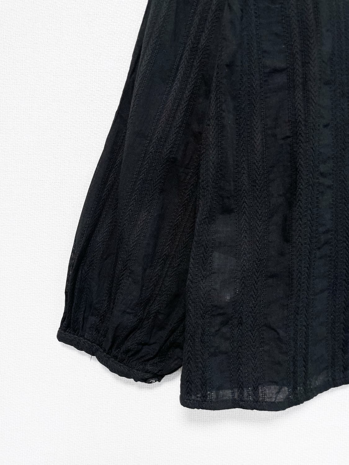Lace Punching Round Shirt Jacket - Black 상품이미지6