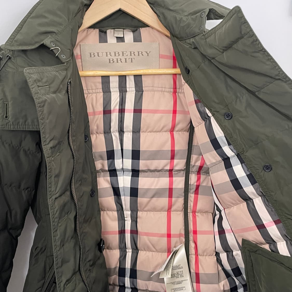 버버리 벨티드  패딩 코트  상품이미지9