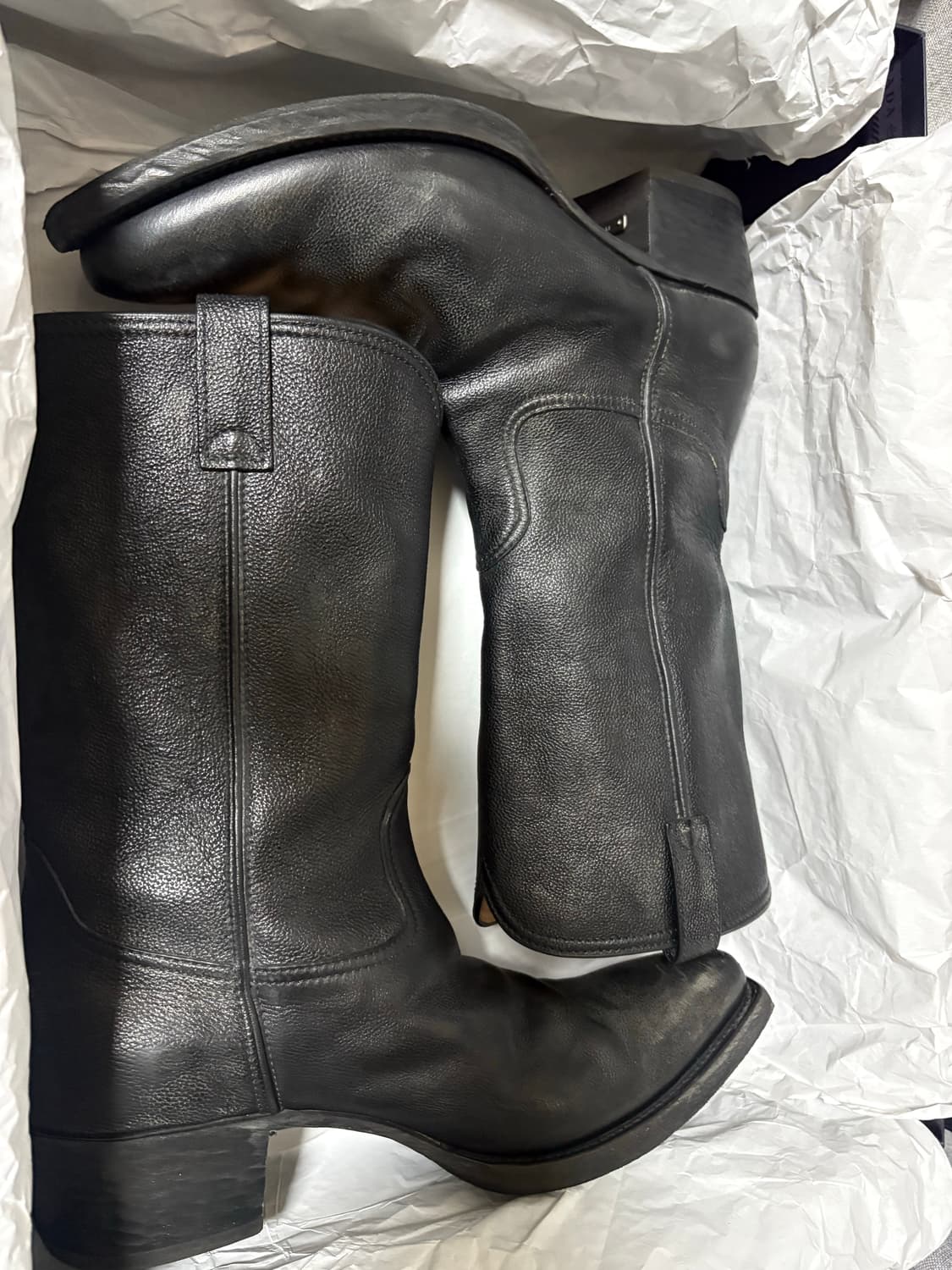 프라다 fw25 카우보이 레더 부츠 (풀구성품) 10 상품이미지4