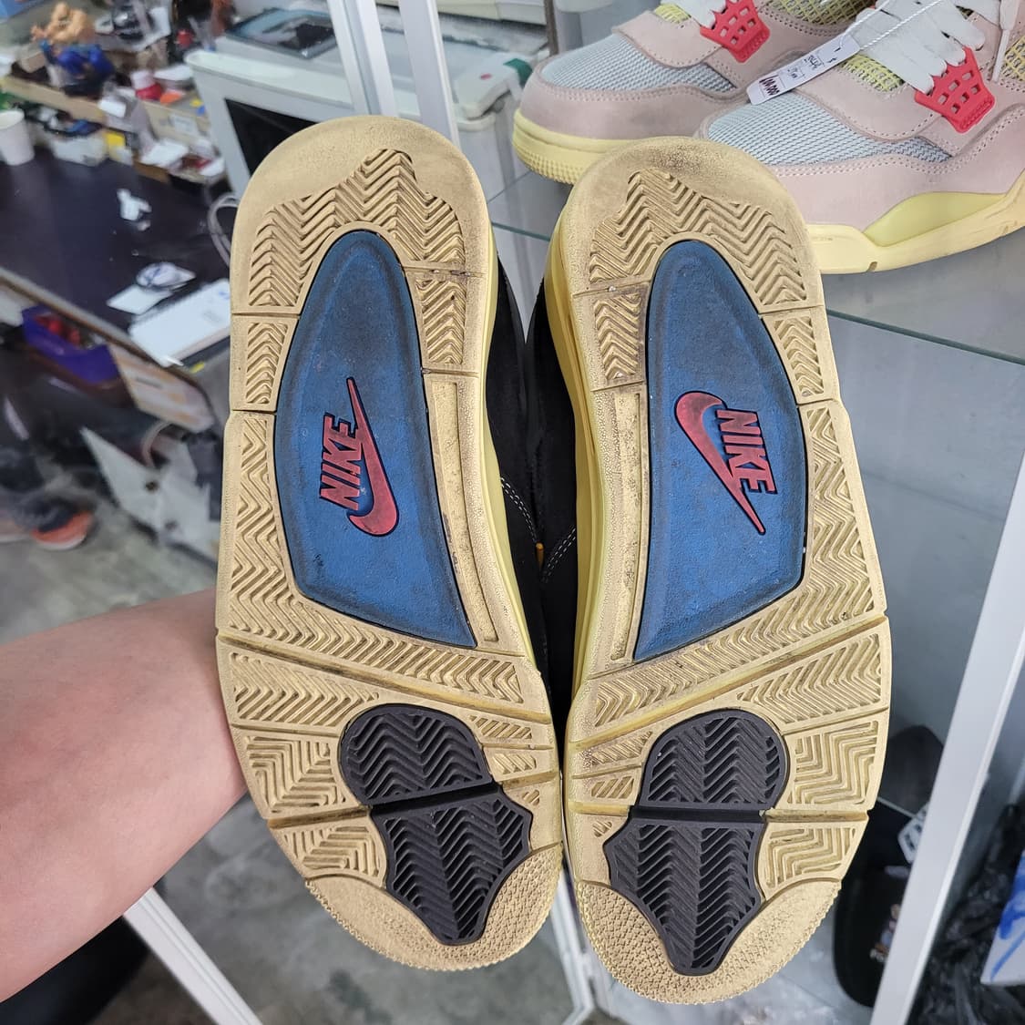 Nike 나이키 에어 조던 4 레트로 오프 느와르 상품이미지7
