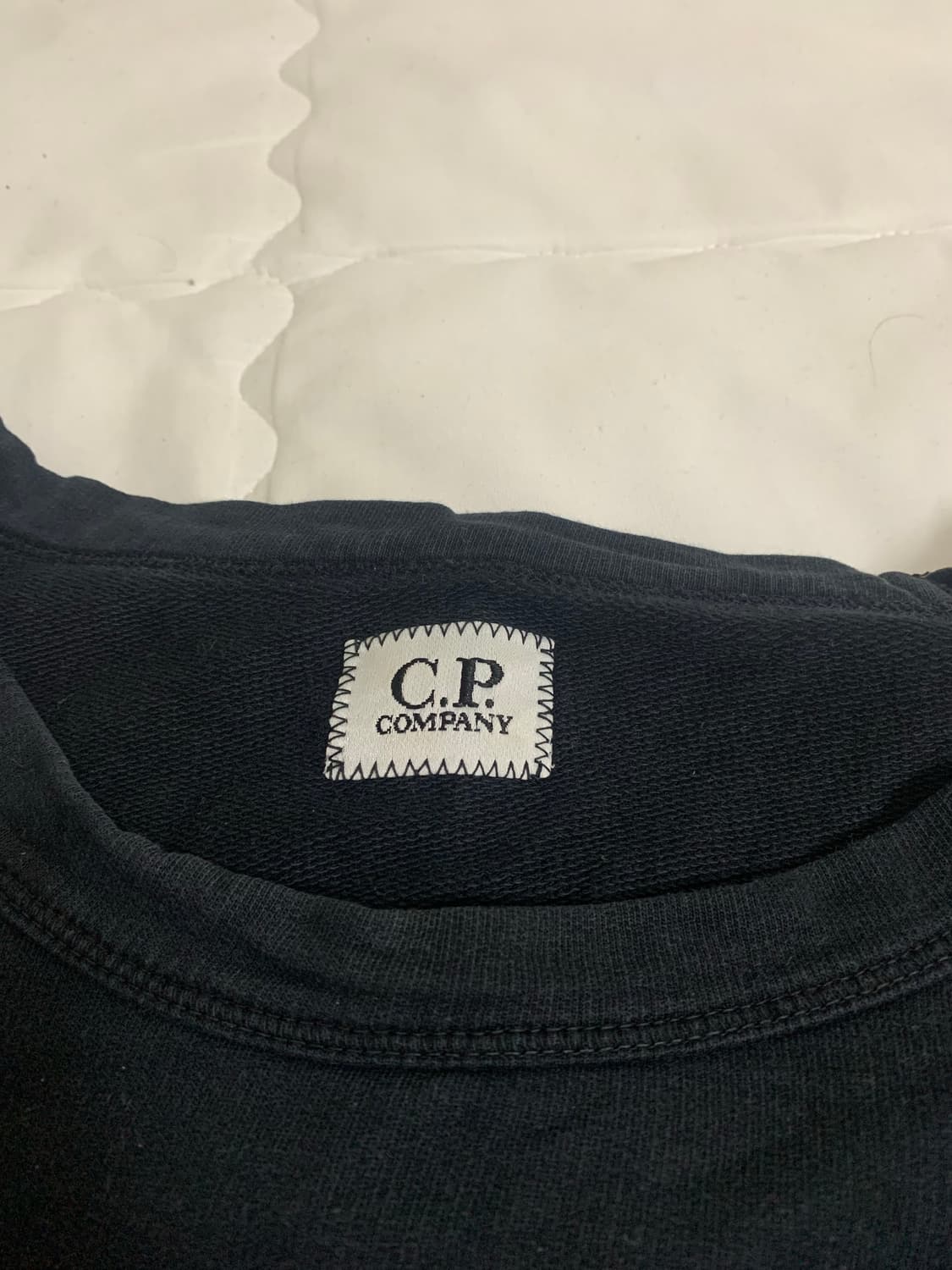 씨피컴퍼니 맨투맨 상품이미지3