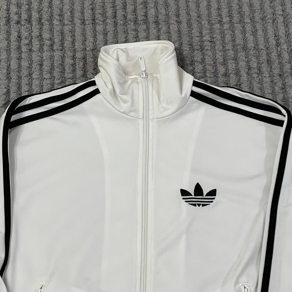 아디다스 화이트 남여공용 트랙탑 상품이미지3