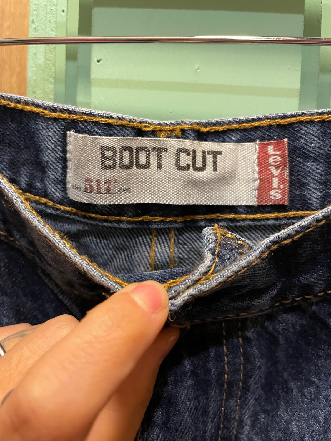 00’s Levi’s 517 Boot Cut Denim Pants 상품이미지2