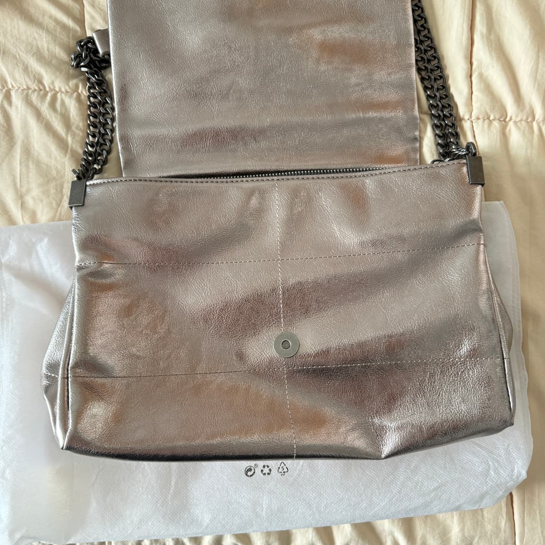 자라 락 플랩 숄더백 리드 그레이 상품이미지4