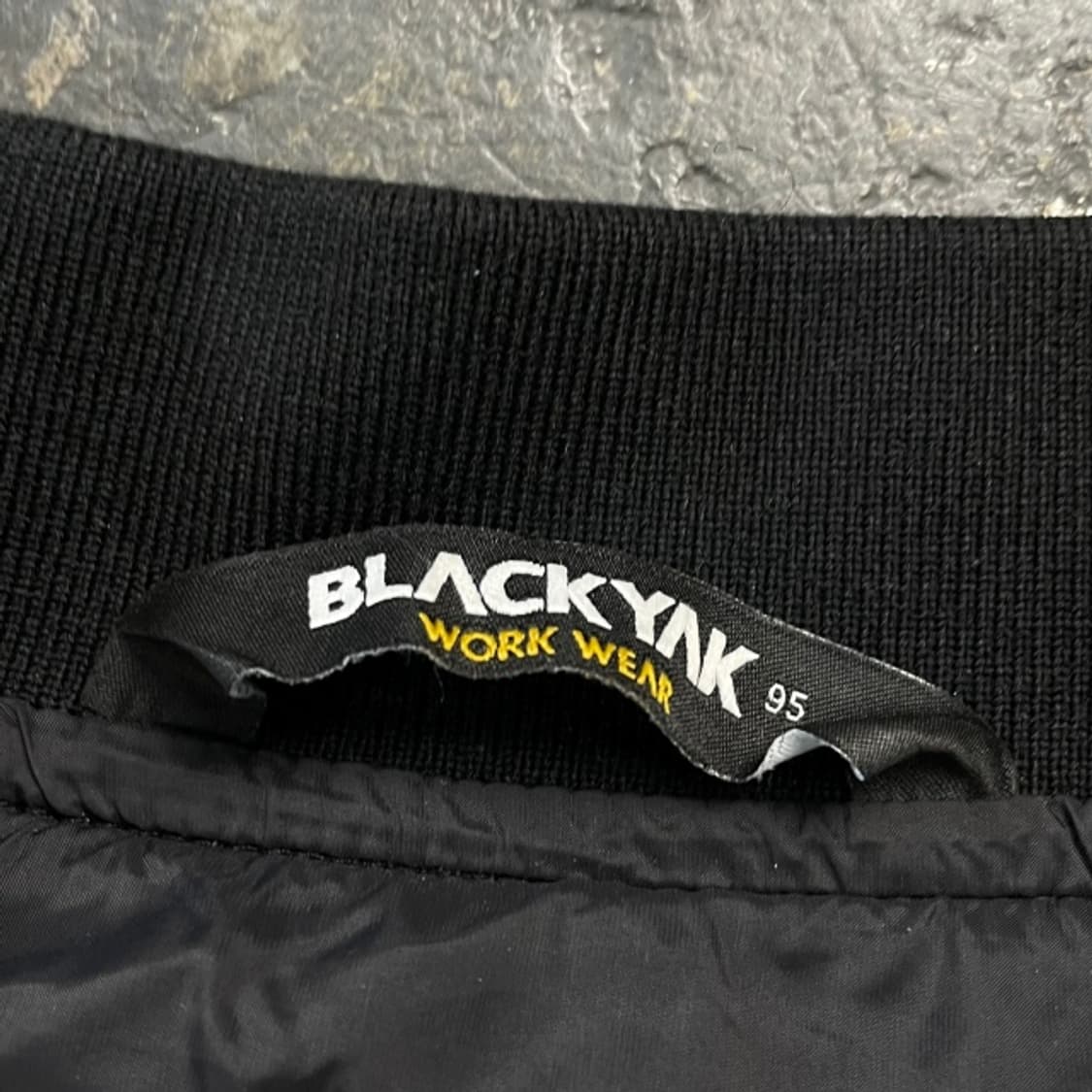 95 블랙야크 패딩조끼  상품이미지3