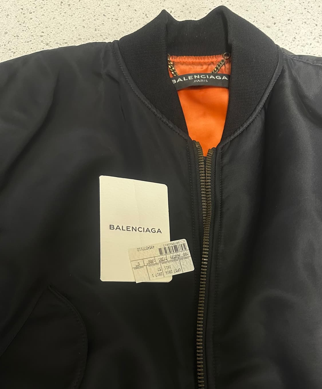 [ S ] 발렌시아가 크롭 봄버 블랙 [택 포함] 상품이미지2