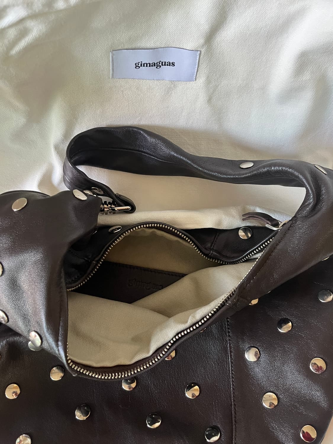 Gimaguas 기마구아스 스터드 숄더백 상품이미지7