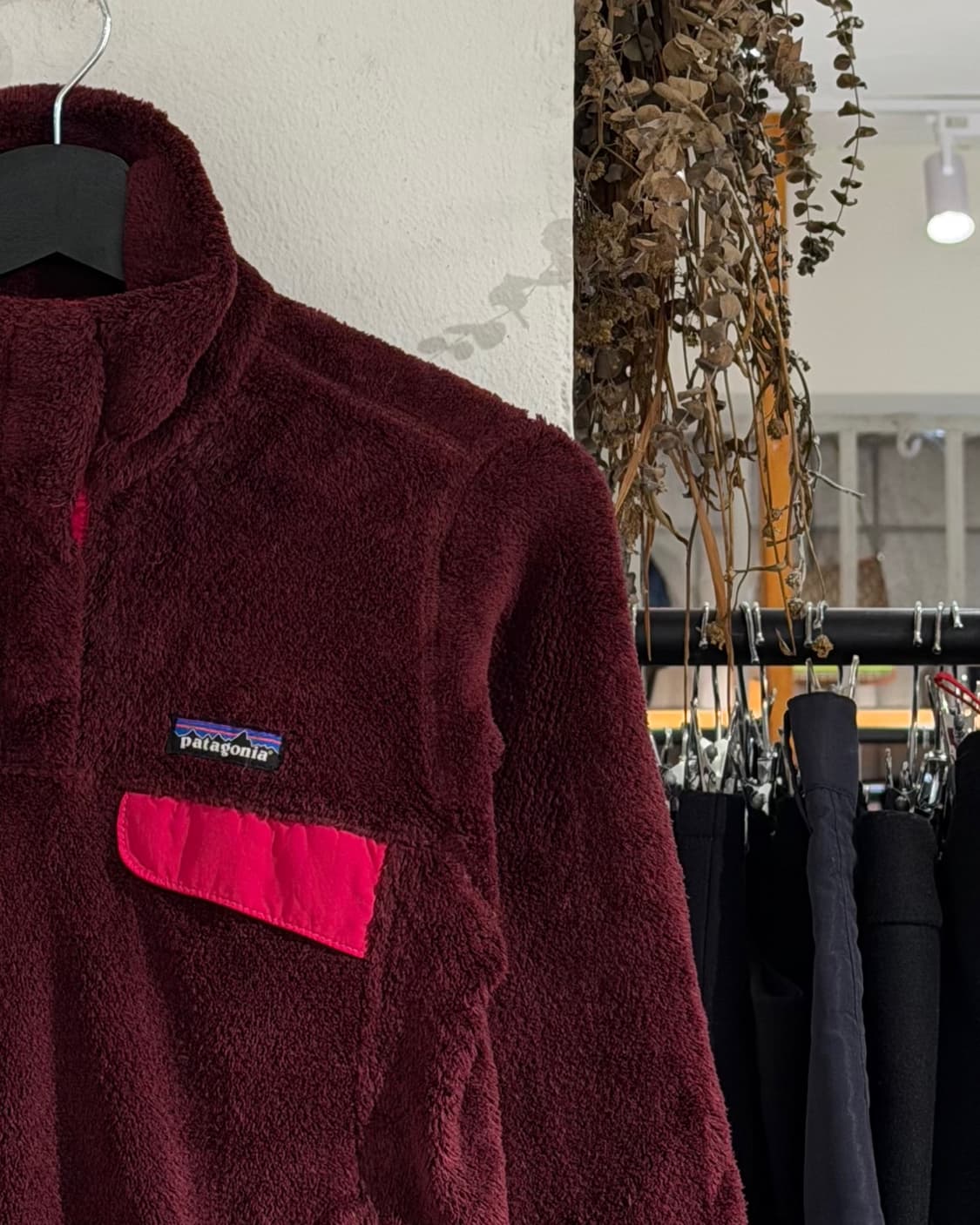 파타고니아 우먼스 버건디 리툴 스냅티 풀오버 플리스 상품이미지3