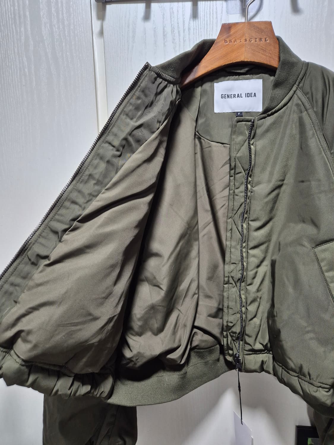 제너럴아이디어 크롭 MA-1 봄버 자켓 카키.새상품 상품이미지3