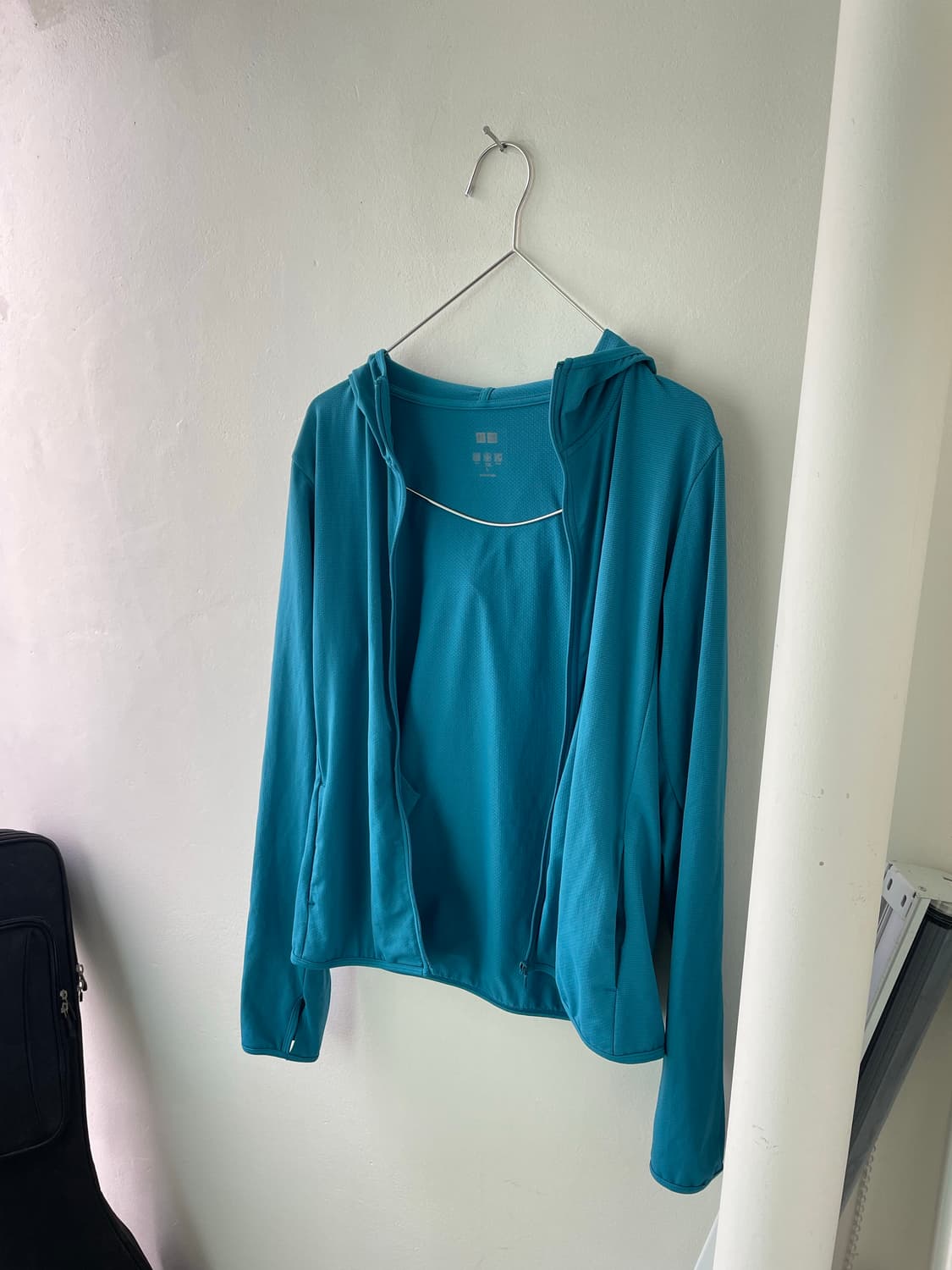 유니클로 에어리즘 풀집 L 상품이미지3