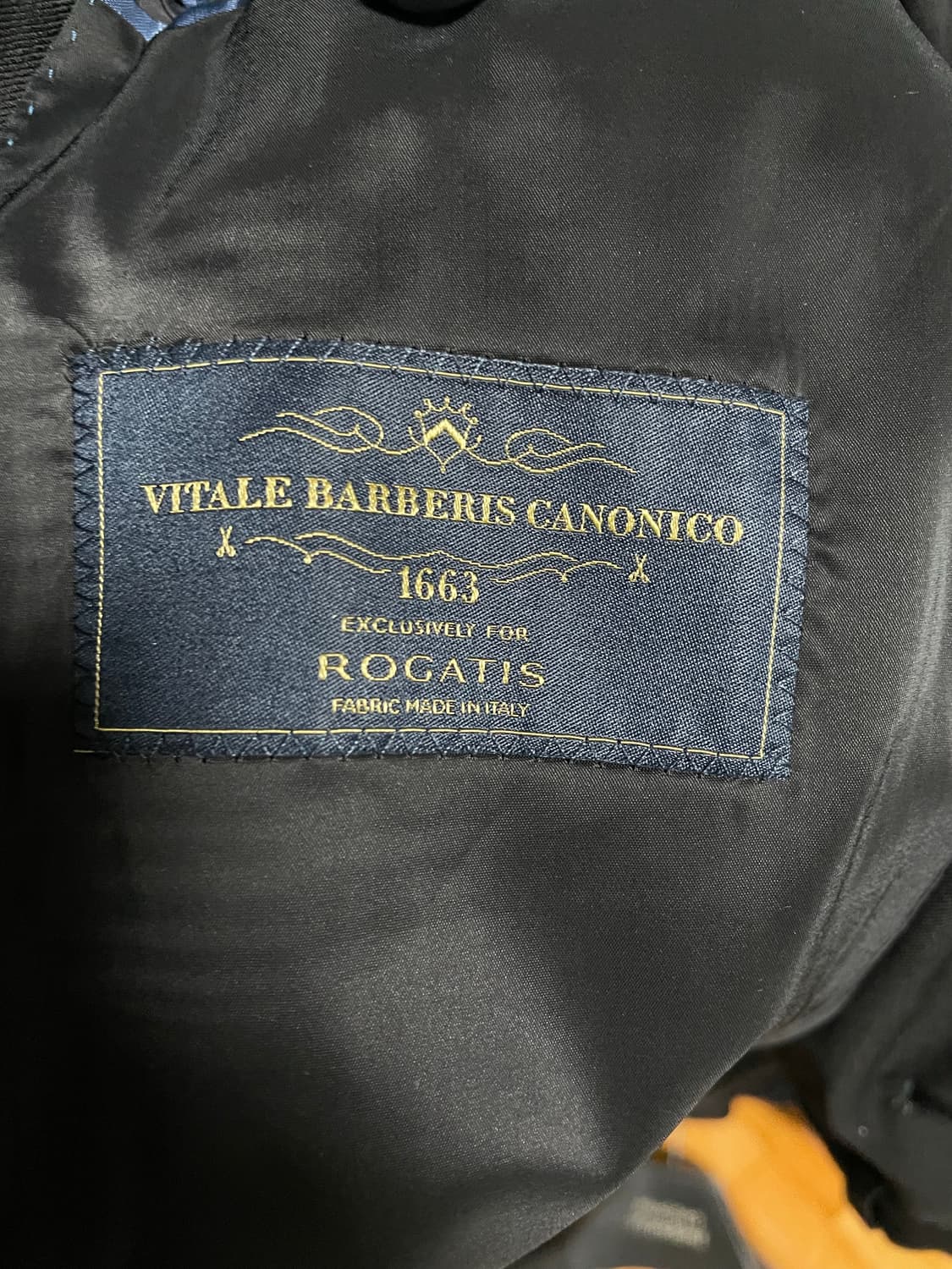 로가디스 이태리 까노니코 블랙 정장 46-80 상품이미지5