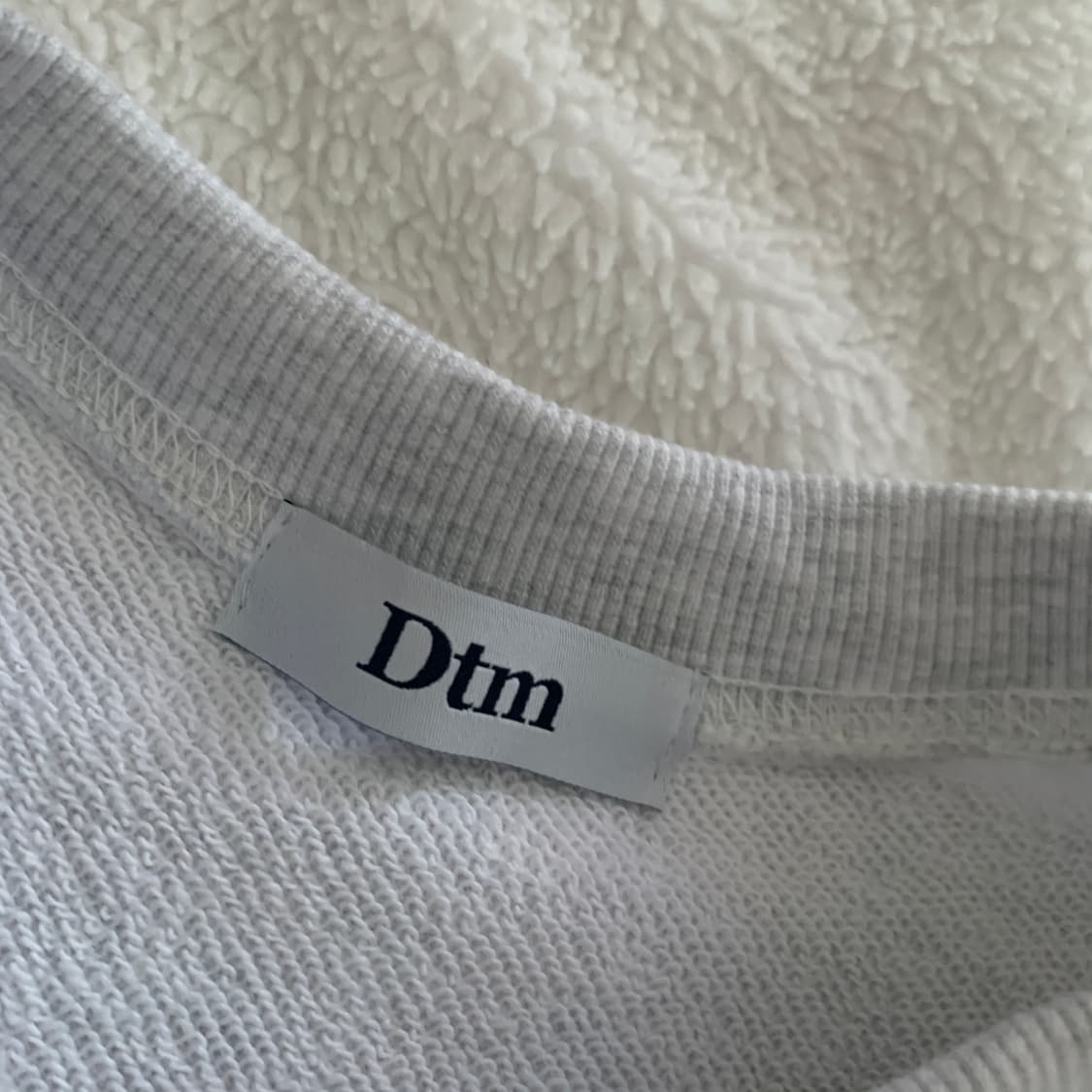 Dtm 햄프셔 레터링 루즈핏 남여공용 맨투맨 상품이미지8
