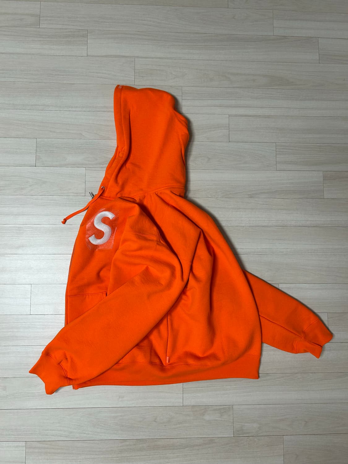 (XL) 슈프림 s로고 후드 집업 -24fw 상품이미지3