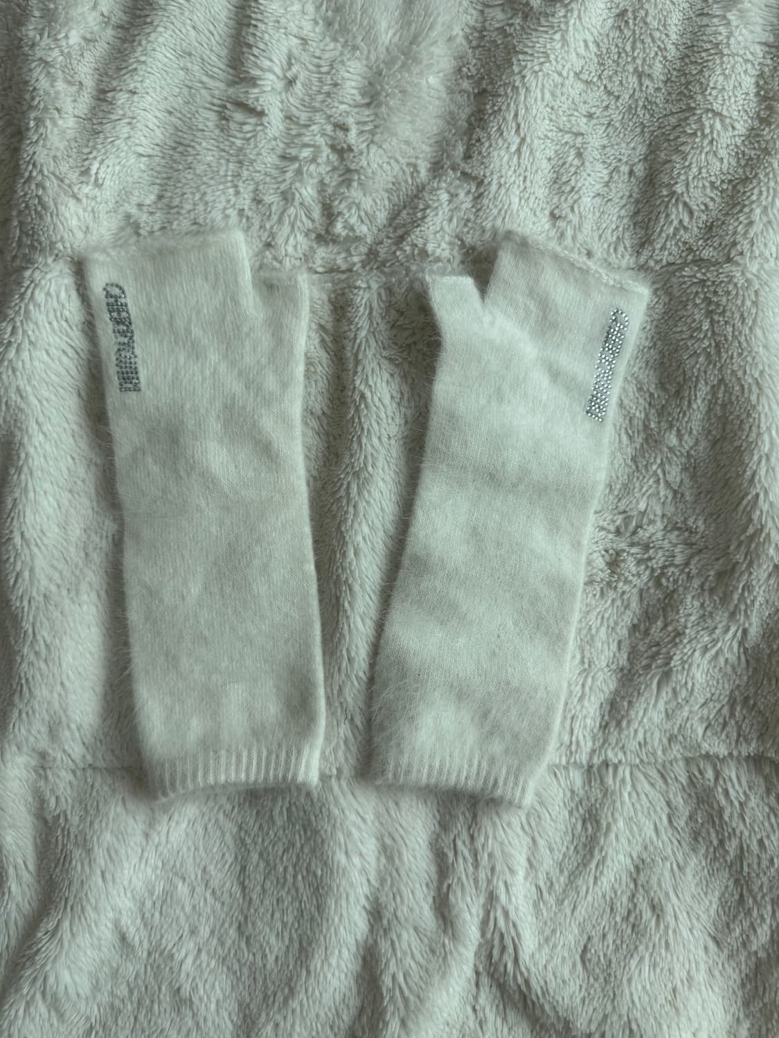 체리퀴리 앙고라 핸드워머  상품이미지1