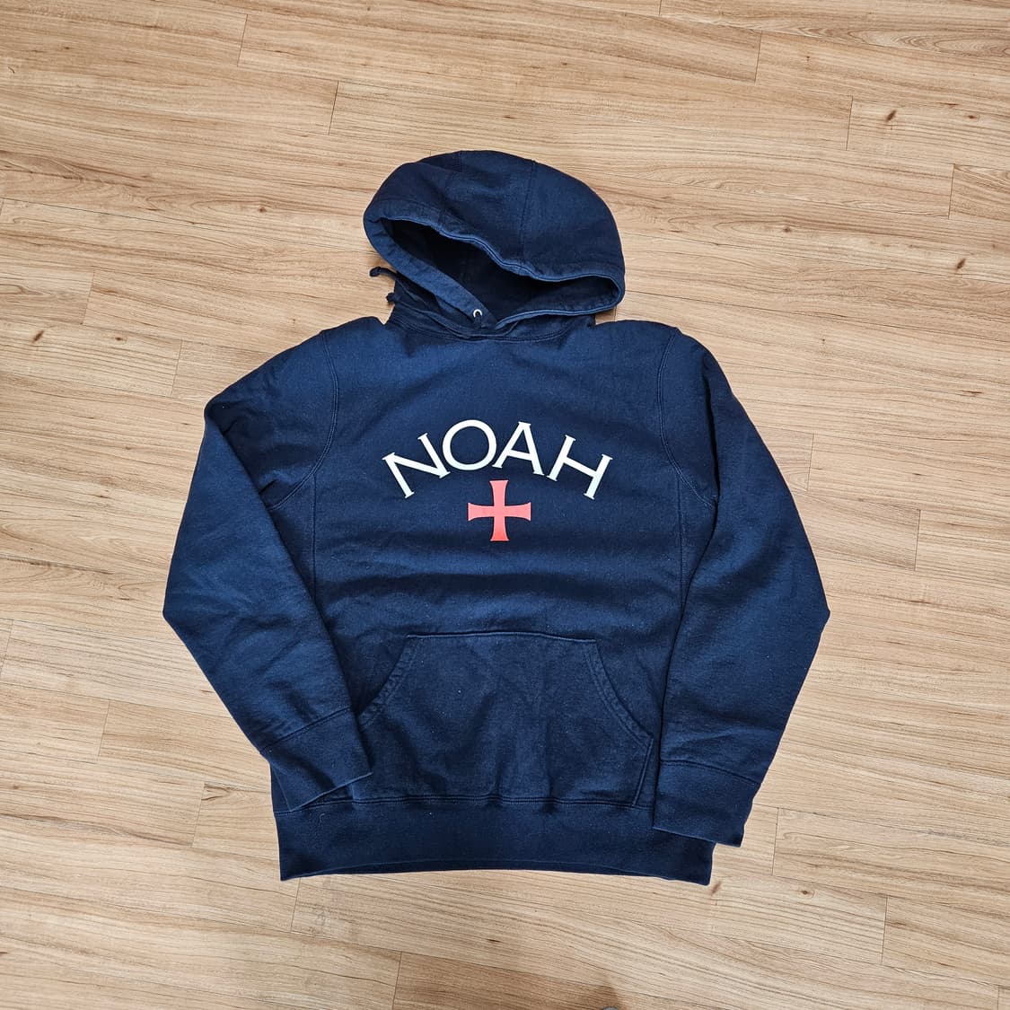 노아 NOAH 네이비 후드티 상품이미지1