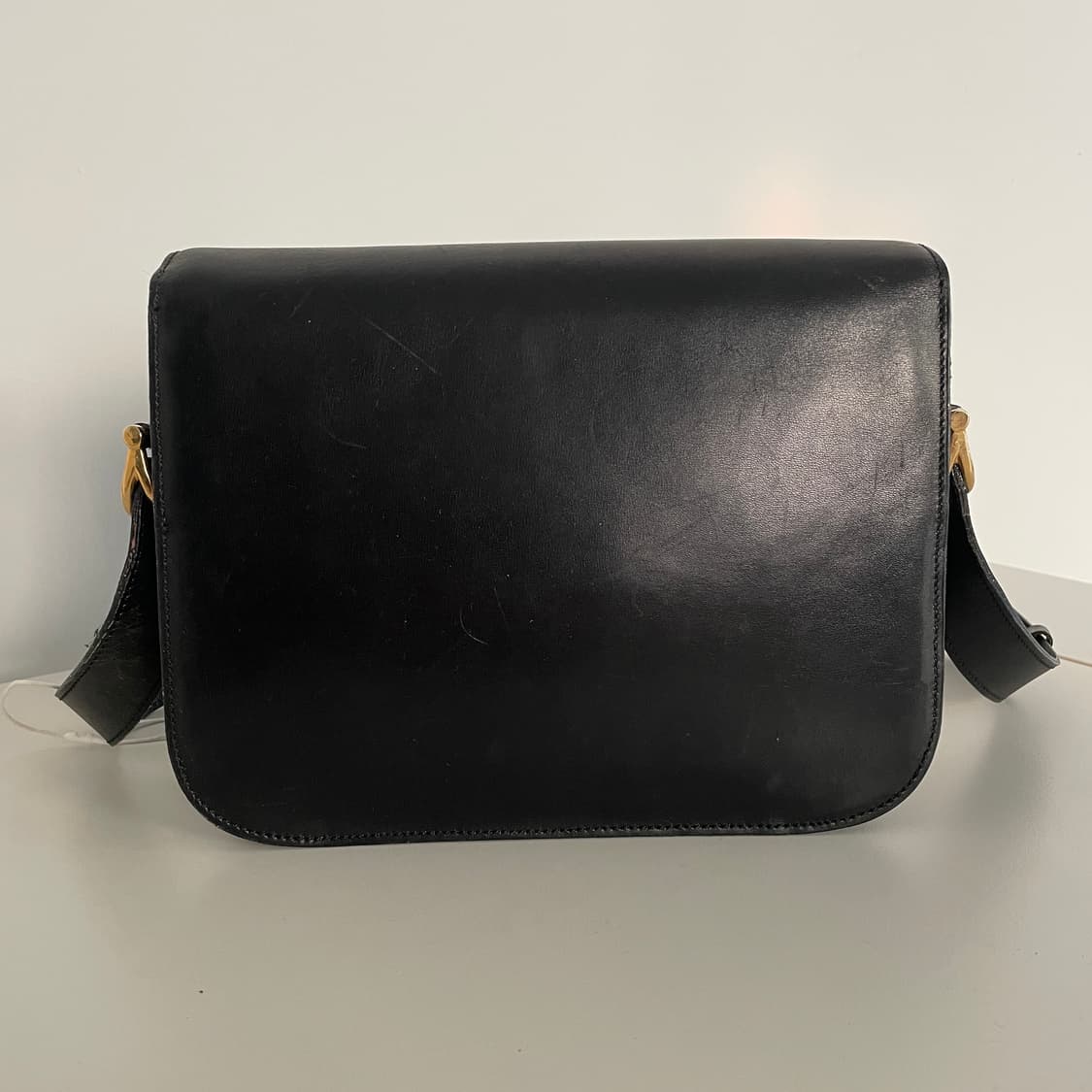 셀린느 블랙 레더 마차백 숄더백 상품이미지3