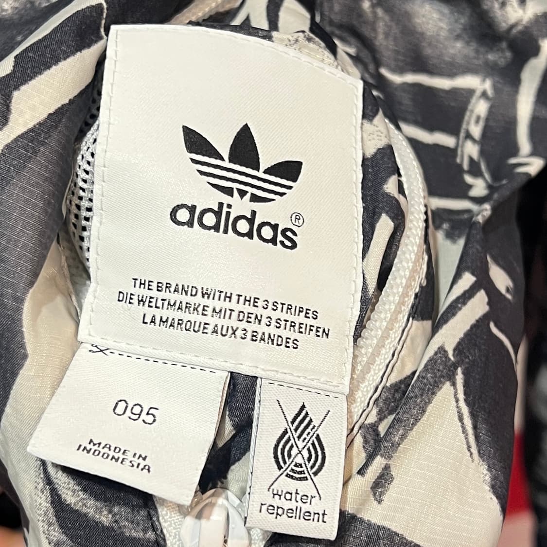 아디다스 리버시블 패턴 바람막이 상품이미지6