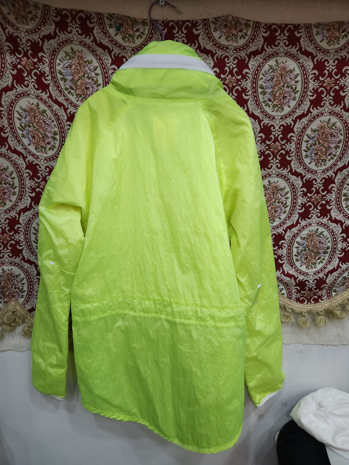 나이키 테크 에어로쉴드 모토 케이프

 상품이미지7