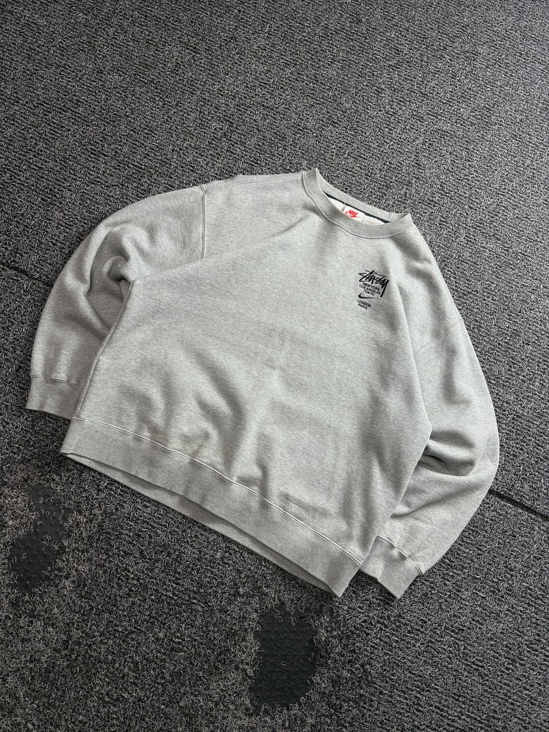 나이키x스투시 NRG ZR 크루넥 그레이 3398 상품이미지1