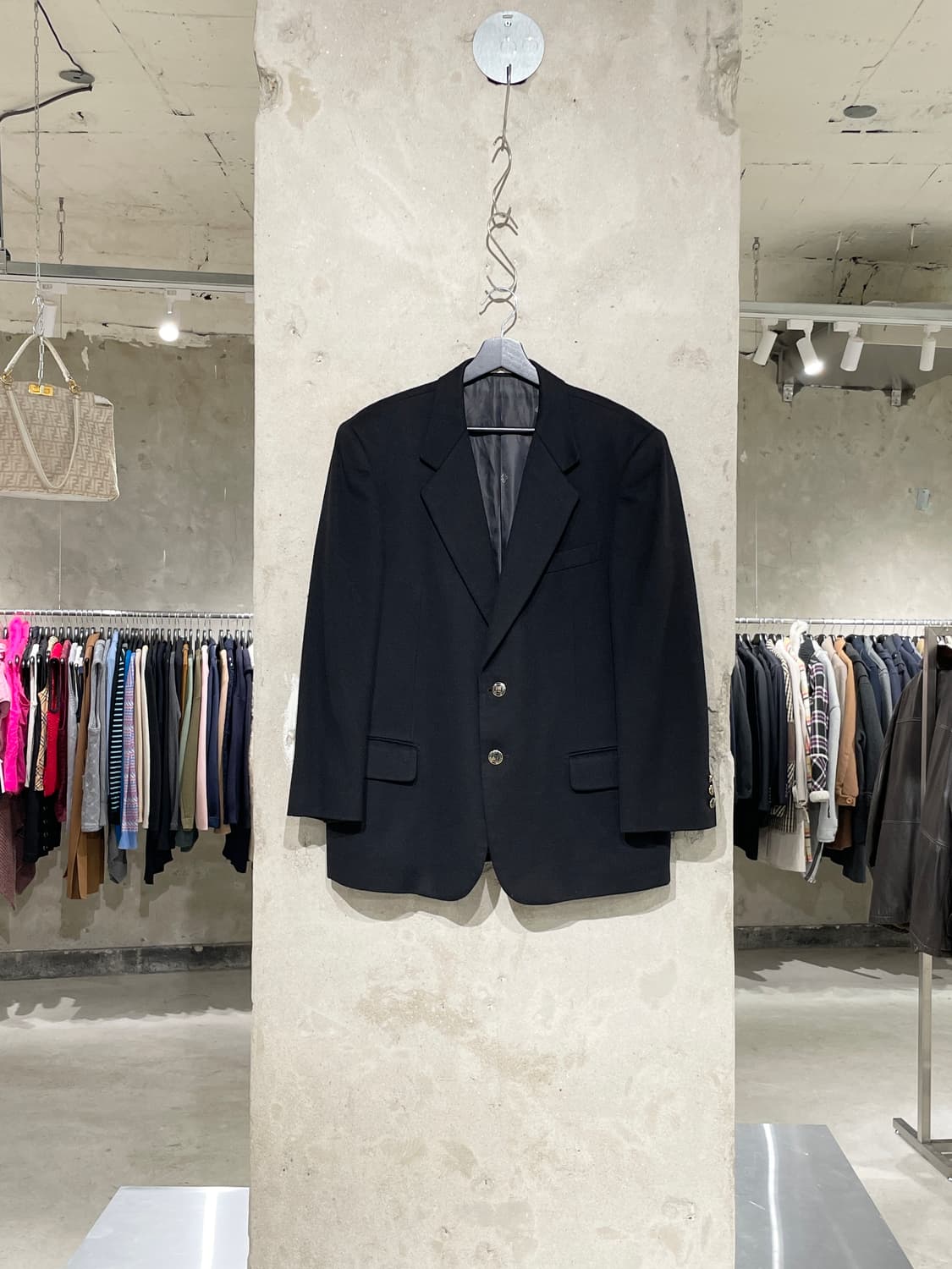 지방시 무슈 블랙 클래식 캐시미어 2B 블레이저 상품이미지1