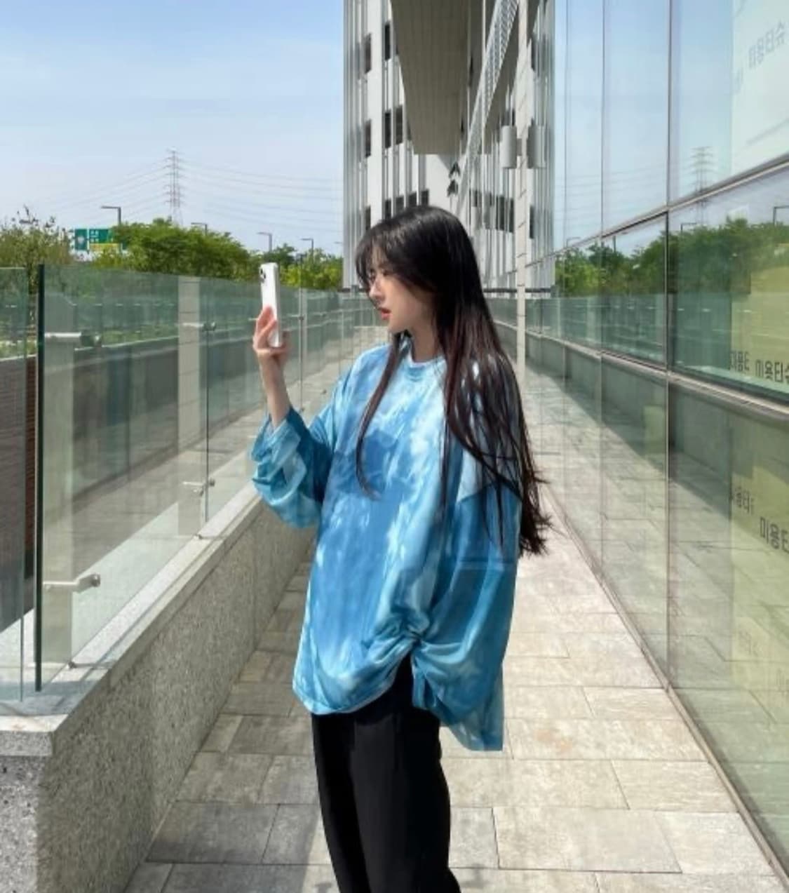 새상품> 에이블리 타이다이 마블 나염 시스루 레이어드 긴팔 티셔츠 블루 상품이미지1