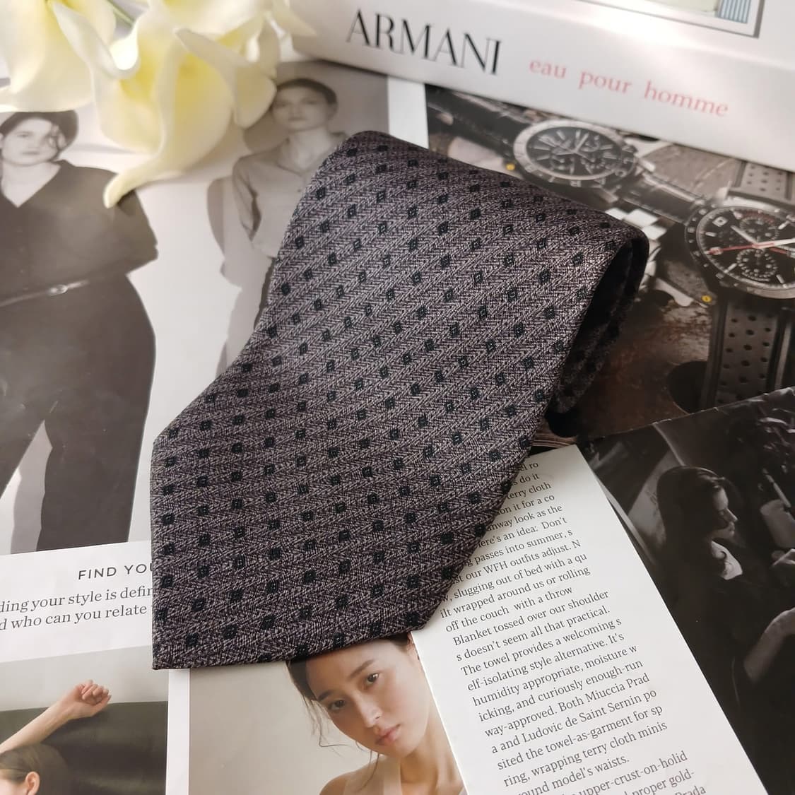 조르지오 아르마니 실크 자카드 넥타이 9.6cm A+등급 A18901
 상품이미지2