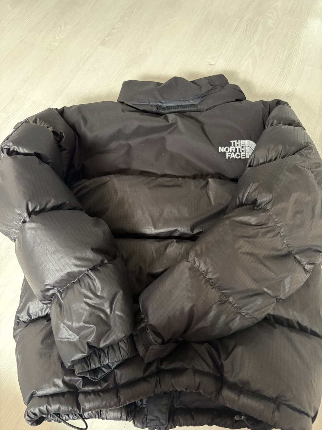 노스페이스 패딩 블랙(85) 상품이미지2