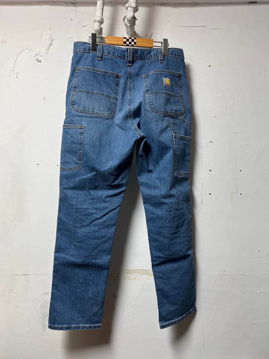 칼하트 릴렉스 핏 데님 더블니 워크 팬츠 상품이미지4