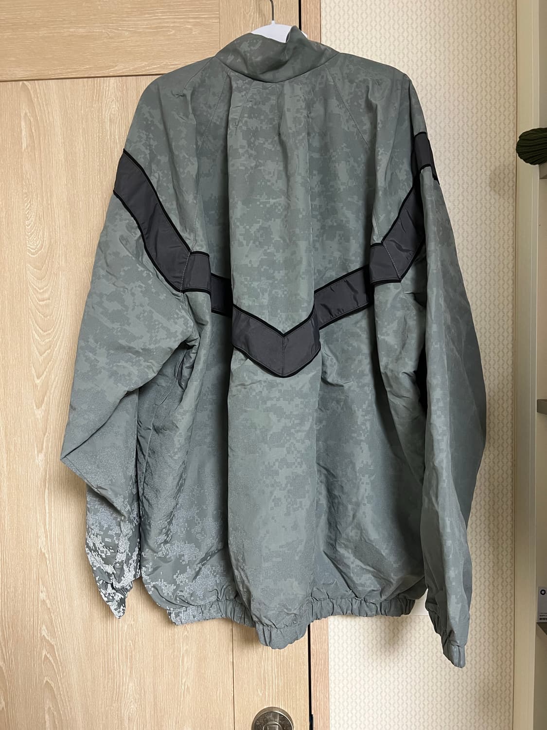 미군 바람막이 ipfu 2세대 xl-long 데드스탁 리플렉티브 상품이미지2