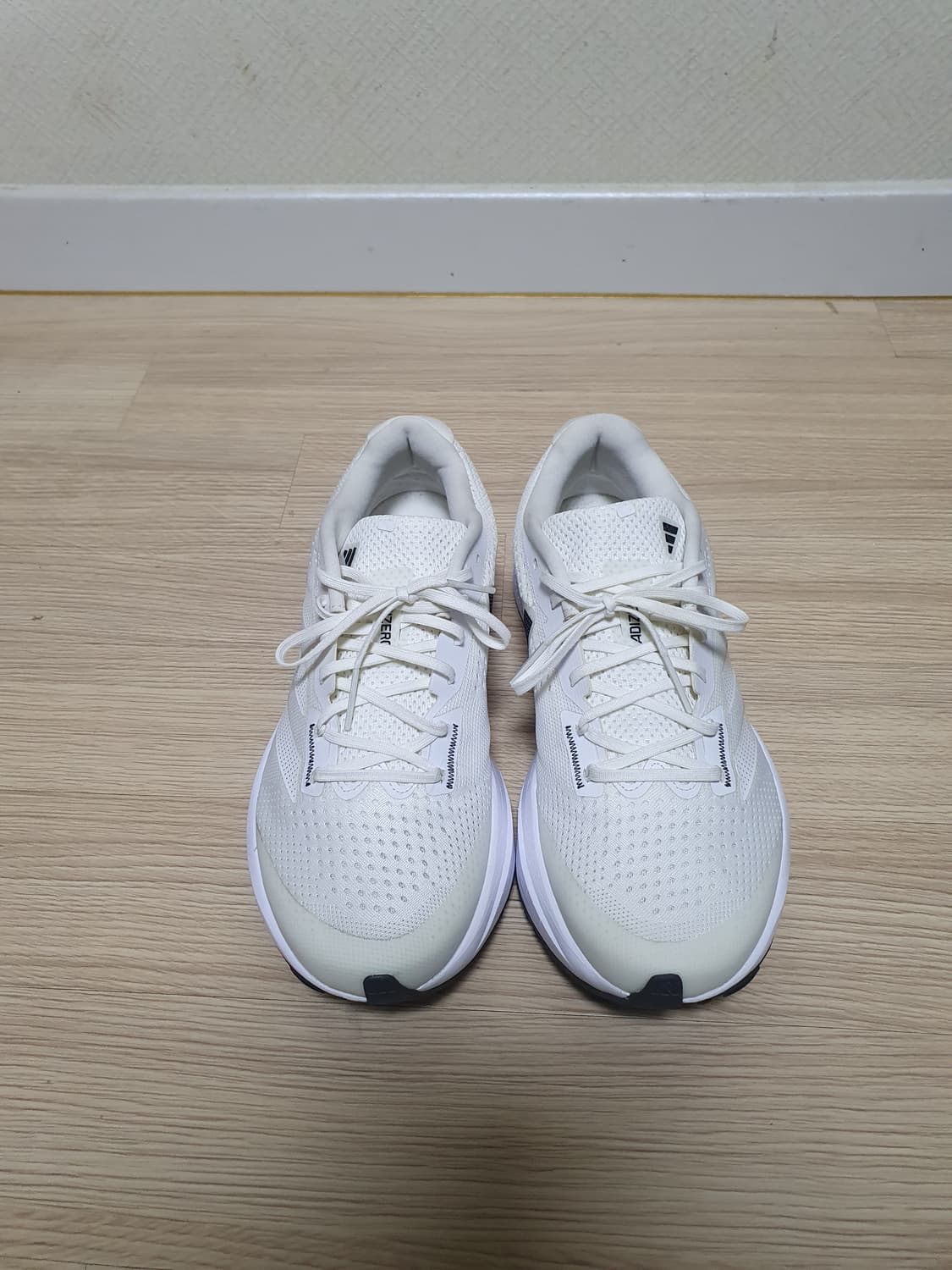 아디다스 아디제로 SL 화이트 런닝화 270 상품이미지3