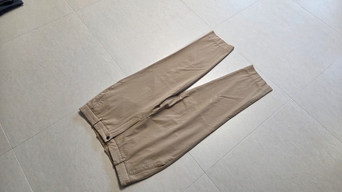 DKNY 에센셜 베이지 치노 팬츠  상품이미지6