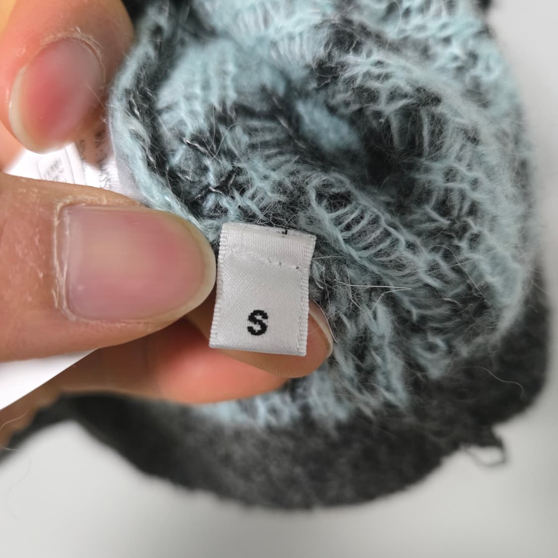 에센셜앤트워프 모헤어 니트 / 여성 니트/ 여자 니트  상품이미지4